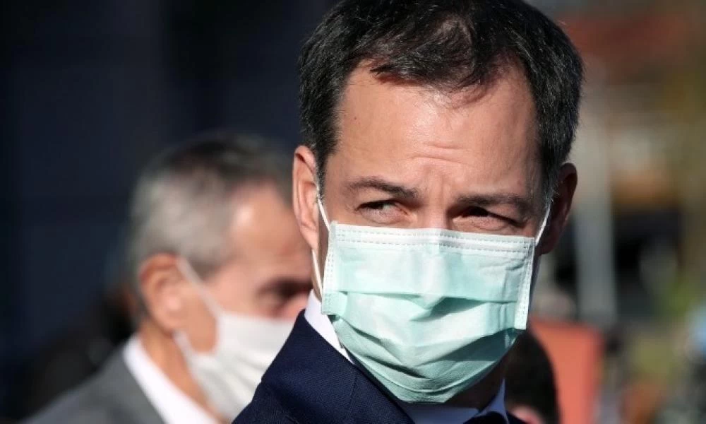 Βέλγιο: "Όχι" στον υποχρεωτικό εμβολιασμό λέει ο πρωθυπουργός